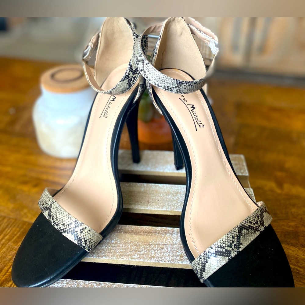 Like New Anne Michelle Heels Sz 7&1/2